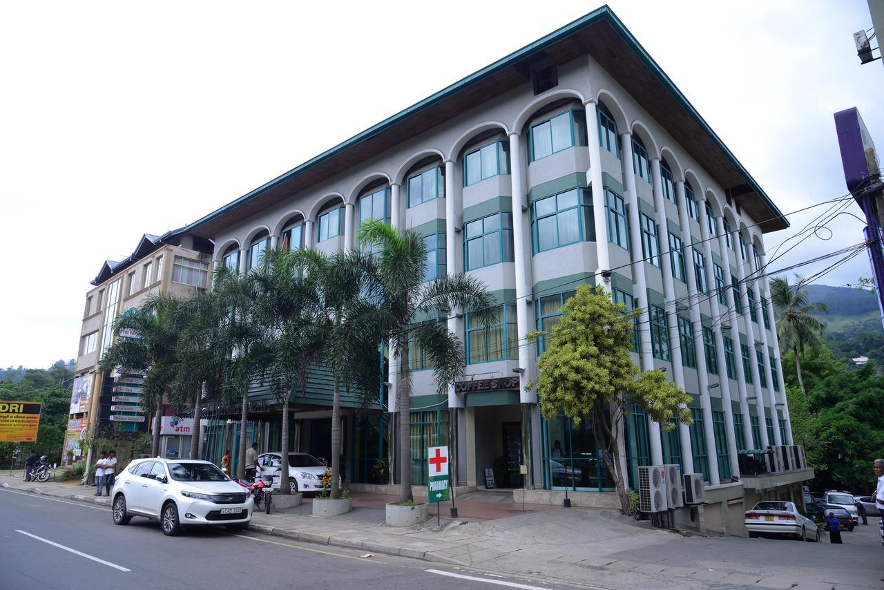 皇家购物中心酒店 康提 外观 照片