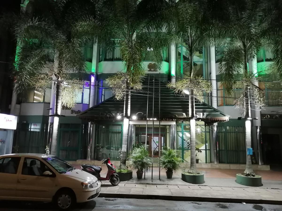 皇家购物中心酒店 康提 外观 照片